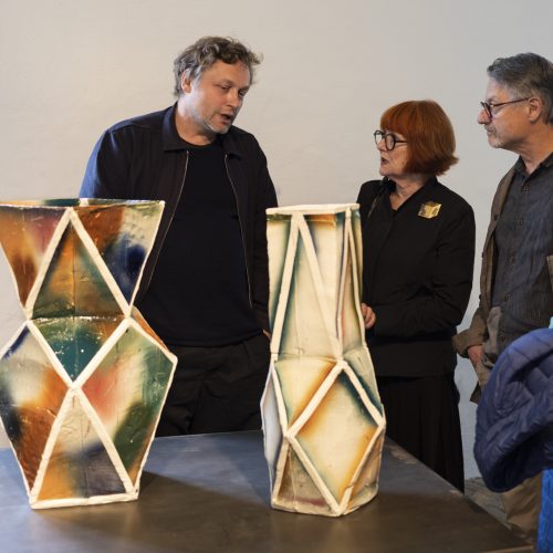 Gallerie Rosemarie Jäger;
02.06. – 16.06.2024;
Die Quadratur des Kreises;
Giampaolo Babetto; Johannes Nagel;
Schmuck; Keramik